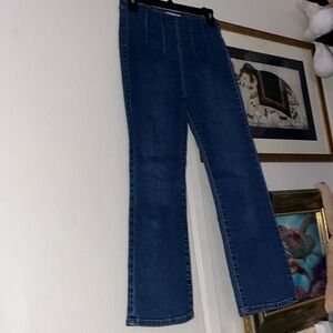 Free People Size 26 inseams 25 inches Rise 13 inches